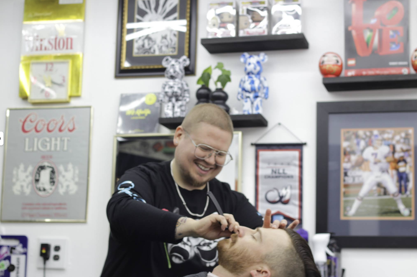 Strays Barbershop shop moment 5