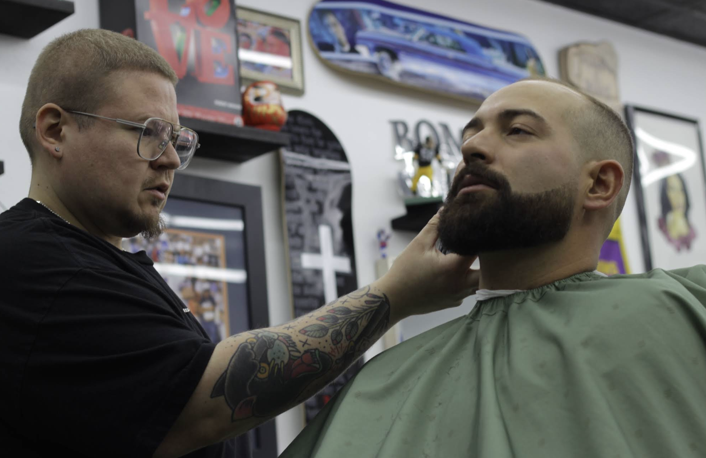 Strays Barbershop shop moment 4